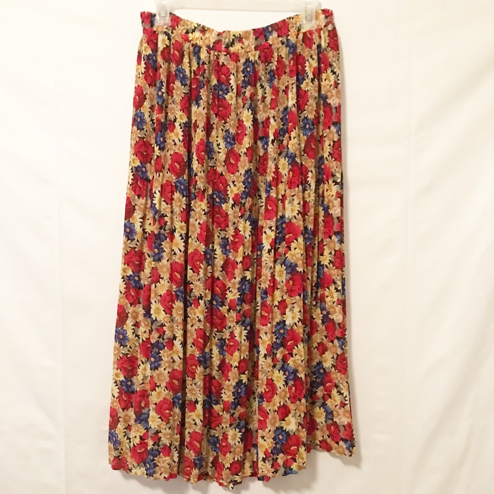 Sag Harbor Pleated Maxi Skirt EUC